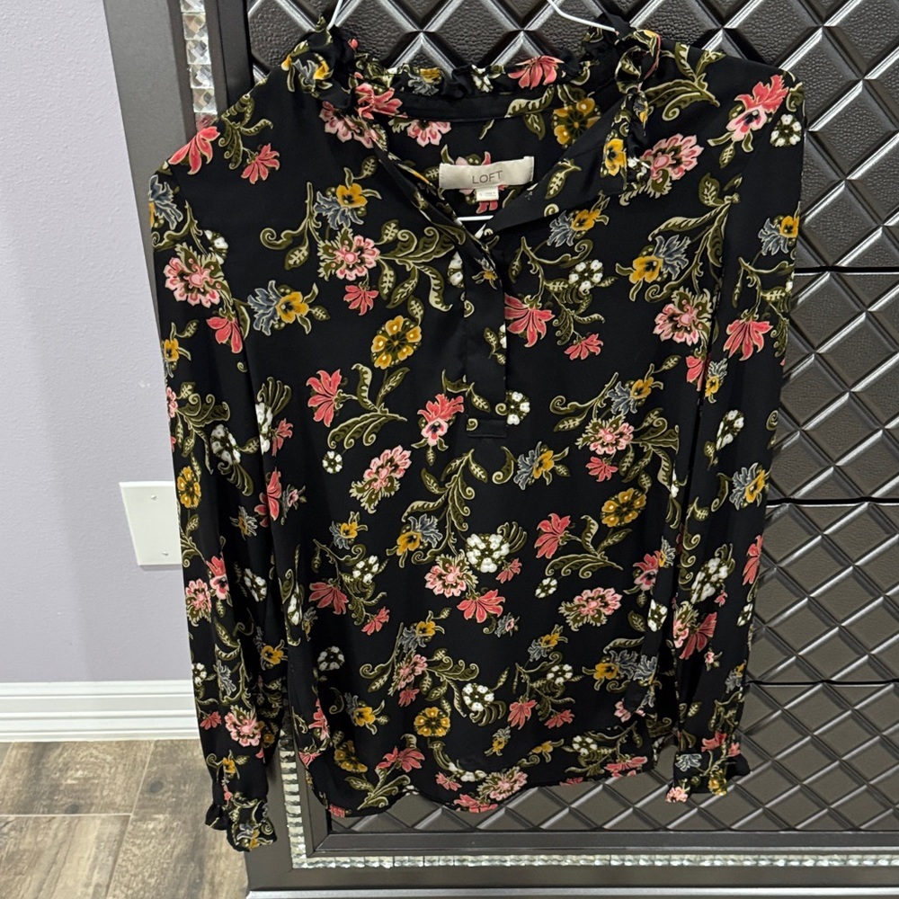 LOFT Black Floral Women's Blouse